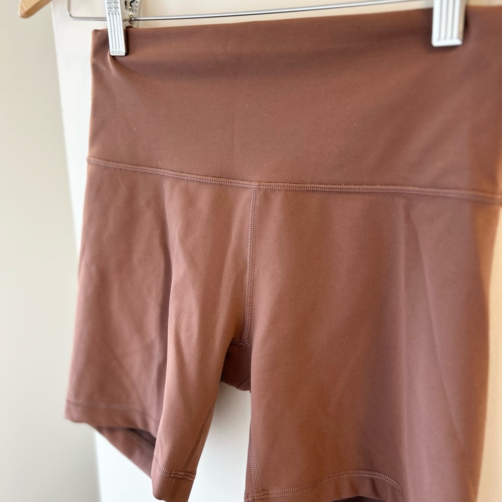 LULULEMON Red Dust Wunder Under Short 8